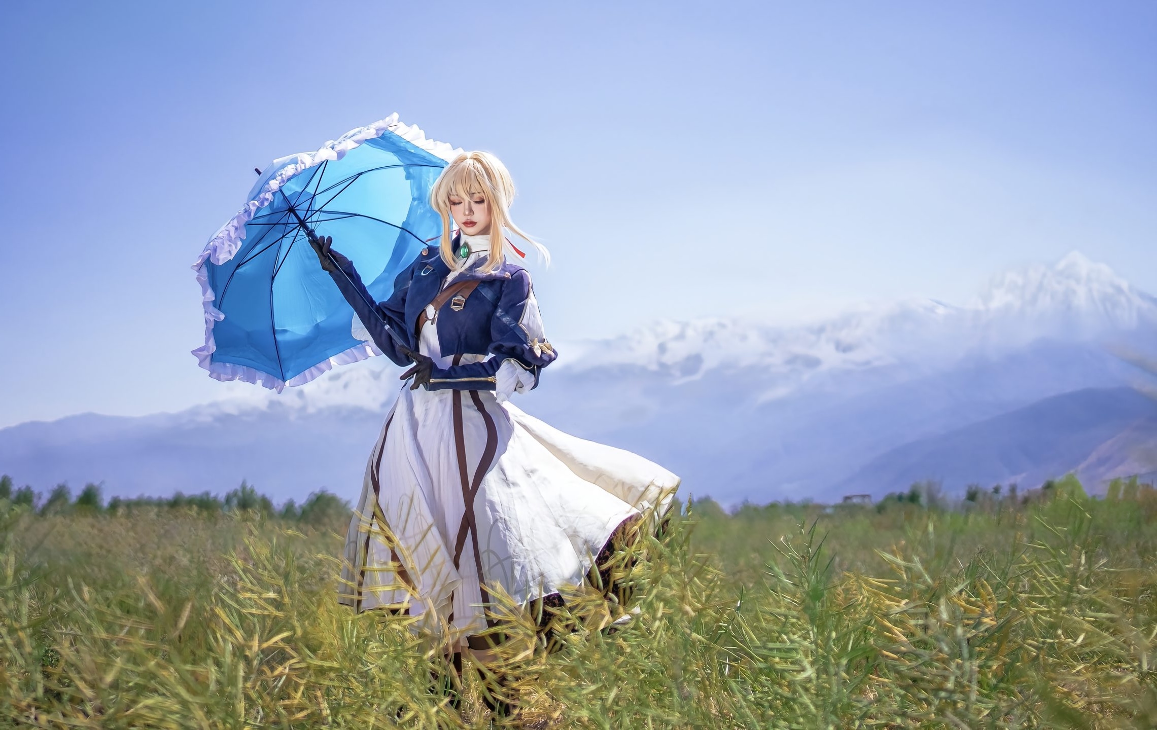 Some anime cosplays by @凫笙
